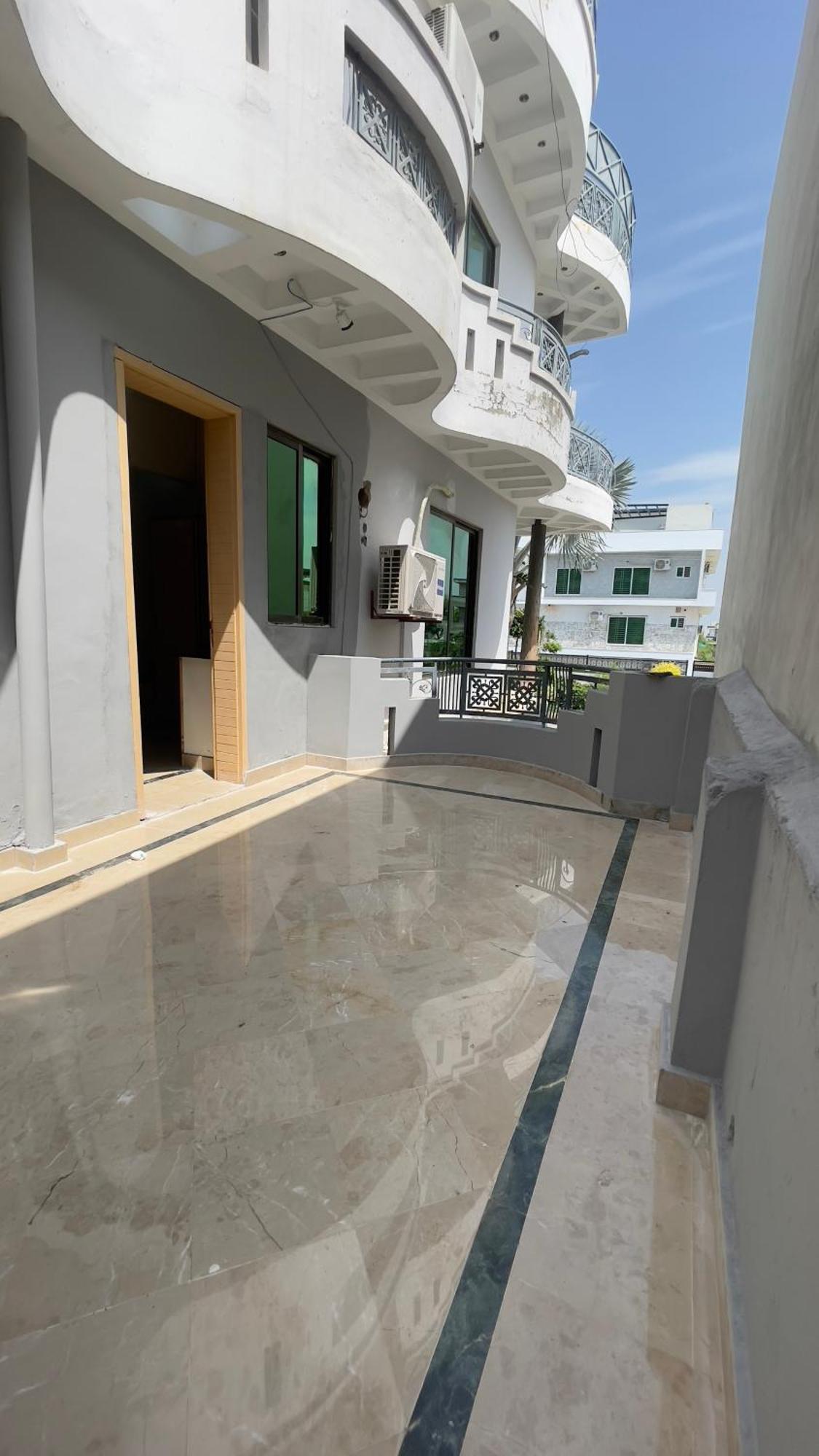 Midways Guest House And Hotels Ισλαμαμπάντ Εξωτερικό φωτογραφία