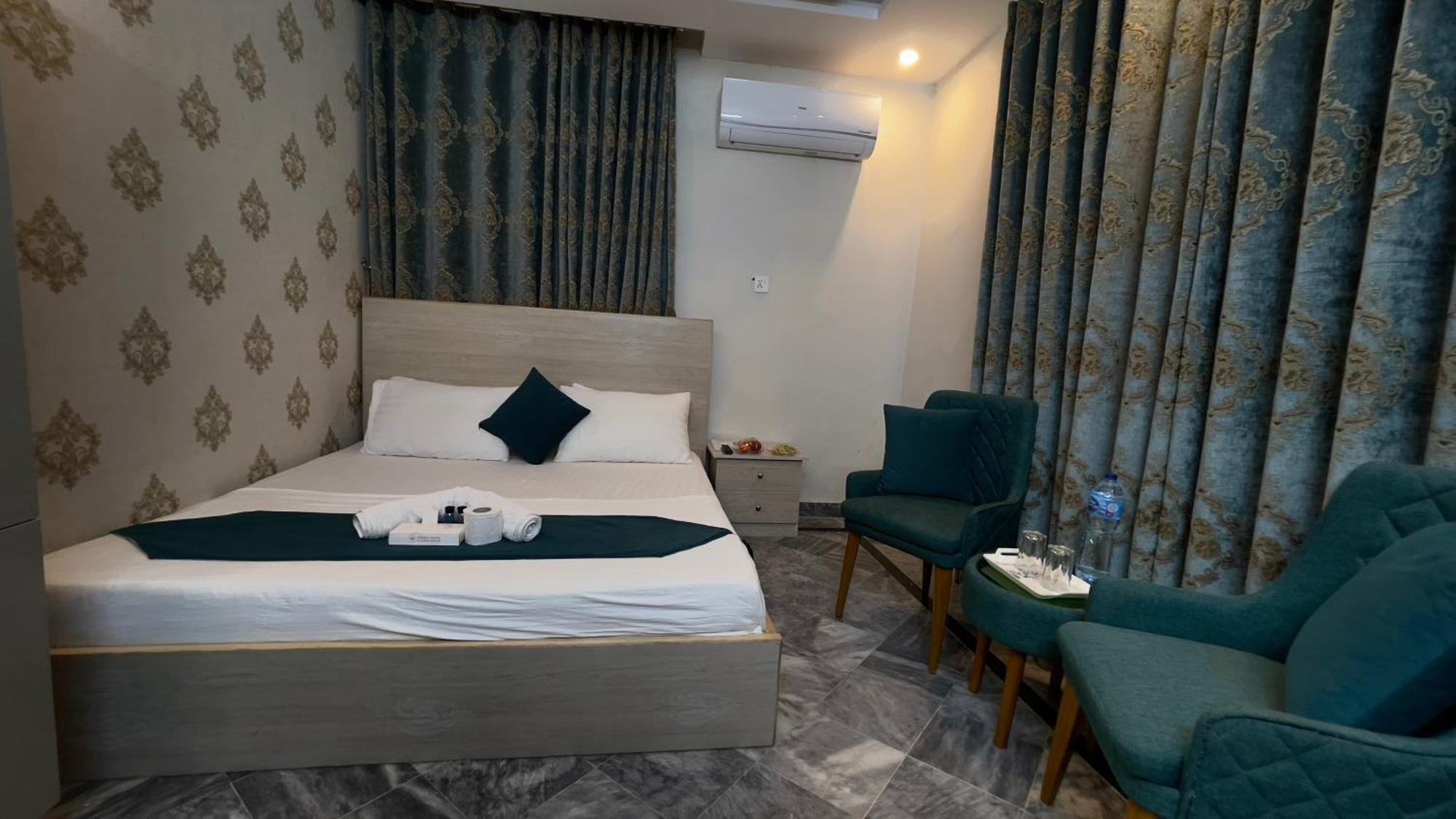 Midways Guest House And Hotels Ισλαμαμπάντ Εξωτερικό φωτογραφία