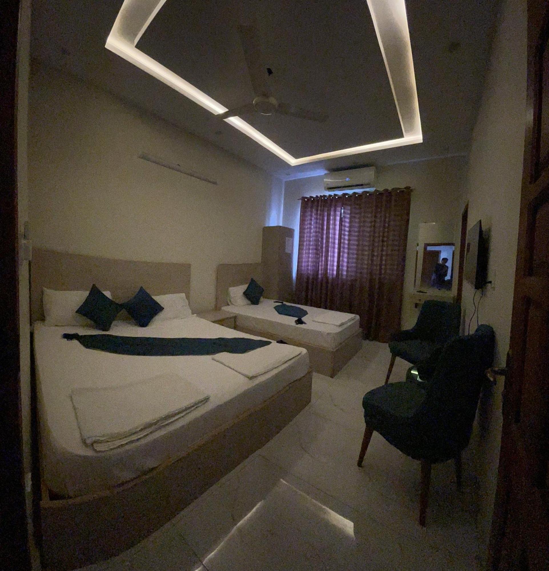 Midways Guest House And Hotels Ισλαμαμπάντ Εξωτερικό φωτογραφία