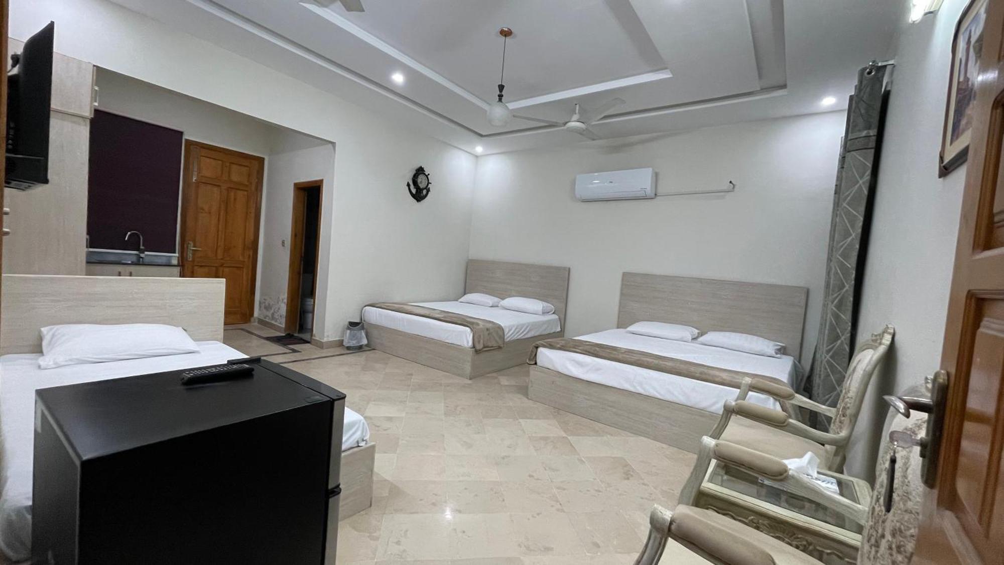 Midways Guest House And Hotels Ισλαμαμπάντ Εξωτερικό φωτογραφία